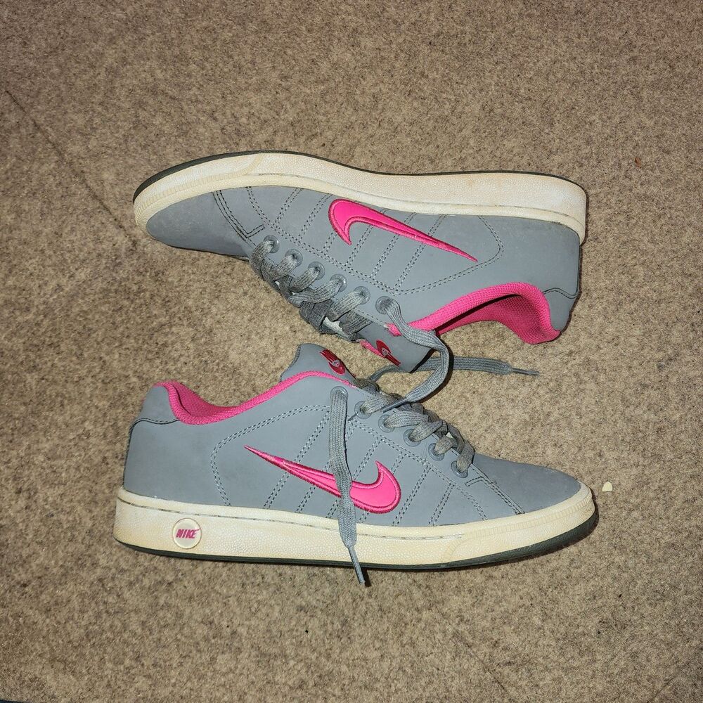 Nike Court Tradition II Sneakers | Grey Pink | W10